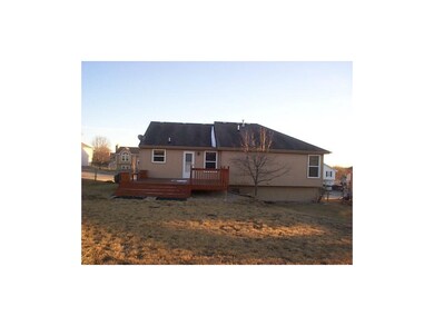 1608 Johnston Dr, Raymore, MO 64083 - photo 2