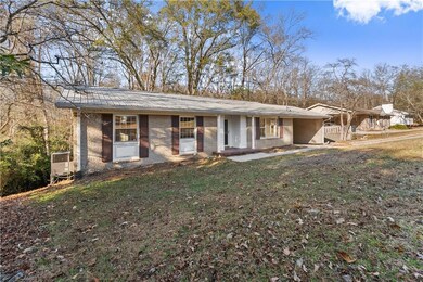 660 Honeysuckle Rd, Gainesville, GA 30501 - photo 2