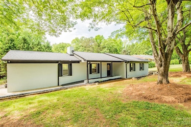 541 Forest Way Dr, Fort Mill, SC 29715 - photo 4