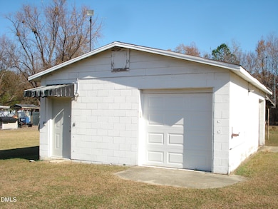 235 Iris Bryant Rd, Erwin, NC 28339 - photo 4