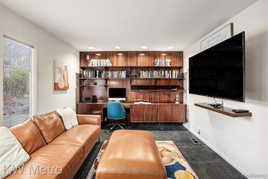 28485 S Harwich Dr, Farmington Hills, MI 48334 - photo 3