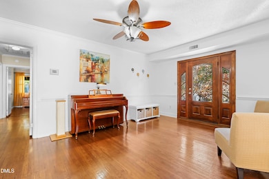 821 Woodburn Rd, Raleigh, NC 27605 - photo 4