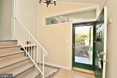 2501 Stirrup Ln, Alexandria, VA 22308 - photo 3