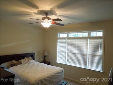 912 Davie Ave, Statesville, NC 28677 - photo 6