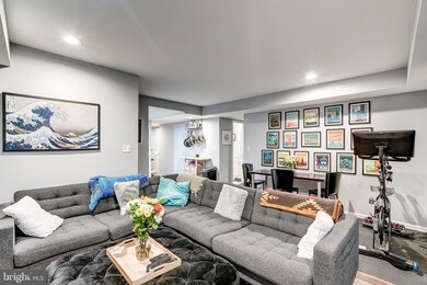 1124 25th St NW unit T5, Washington, DC 20037 - photo 7