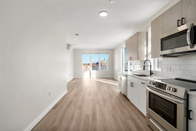 10 Somerset Ave unit 401, Winthrop, MA 02152 - photo 4