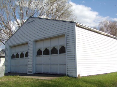 Detached Double Garage