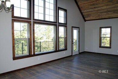 front windows facing the Sangres