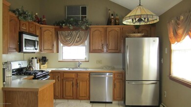 58 Hickory Rd, Colonia, NJ 07067 - photo 4