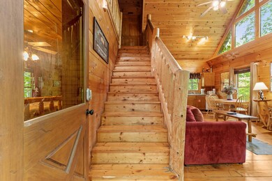 05-2457 N School House Gap Rd-04