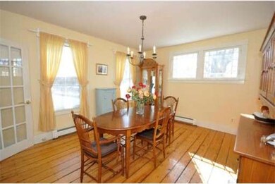 526 Massachusetts Ave, Acton, MA 01720 - photo 5