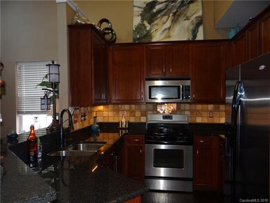 Granite countertops, SS Appliances, Under Cabinet 