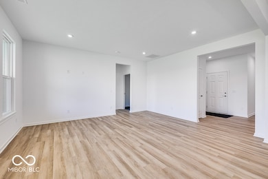 2257 Aviary Ln, Danville, IN 46122 - photo 2