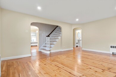 846 Howe St, Manchester, NH 03103 - photo 6