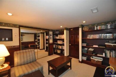 201 SW Country Club Dr, Topeka, KS 66611 - photo 7