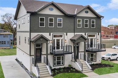 55 E 36th St, Kansas City, MO 64111 - photo 2