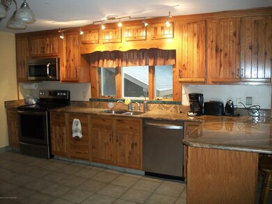 642 Gardner Rd, Elmhurst Township, PA 18444 - photo 2