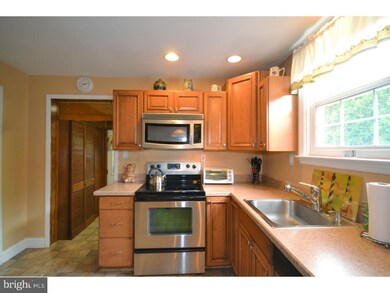 5 Lawnton Rd, Norristown, PA 19401 - photo 6