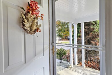 2 Daisy Dr, Riverside, RI 02915 - photo 4