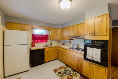 14 Birmingham Rd, Worcester, MA 01606 - photo 4