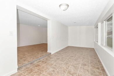 11464 Jacksontown Rd, Thornville, OH 43076 - photo 2