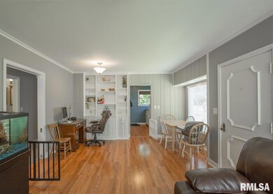 2138 Hickory Grove Rd, Davenport, IA 52804 - photo 2