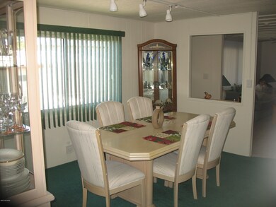 5382 Circle Z Dining Room (1)