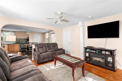 7 Snell Ct, West Warwick, RI 02893 - photo 5