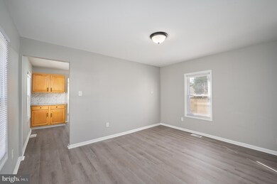 20 W Washington St, Paulsboro, NJ 08066 - photo 6