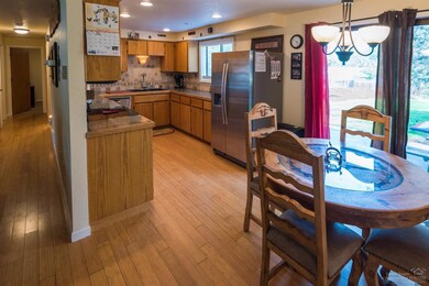 3466 SW 34th St, Redmond, OR 97756 - photo 6