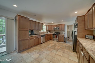 308 Falling Waters Blvd, Lackawaxen, PA 18435 - photo 7