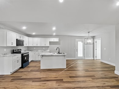 259 Peterson Ave, Auburn, KY 42206 - photo 7