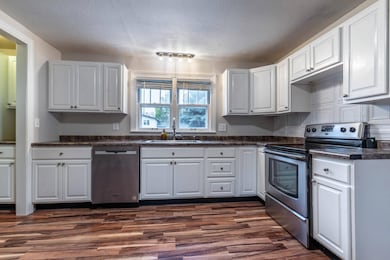 121 3rd Ave N, Casselton, ND 58012 - photo 5