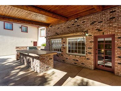 Patio/Deck. BUILT IN FOR ENTERTAINING!