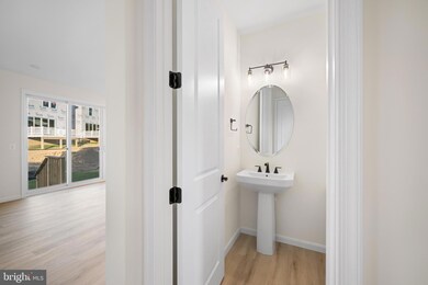 136 Seventh St, Middletown, VA 22645 - photo 6