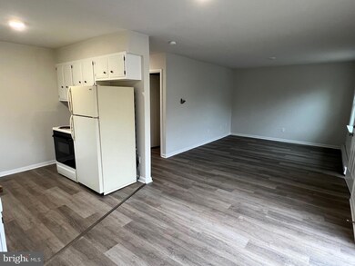 50 Briarwood Ln unit 4, Berkeley Springs, WV 25411 - photo 3