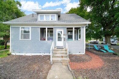 1717 Carl Breeding Way, Jackson, MI 49203 - photo 4