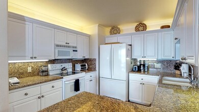 Well appointed kitchen for those who enjoy cooking