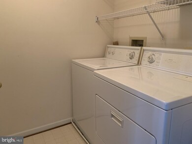 4406 Silverbrook Ln unit 203, Owings Mills, MD 21117 - photo 5