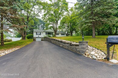 4 Johnson St, Troy, NY 12180 - photo 2