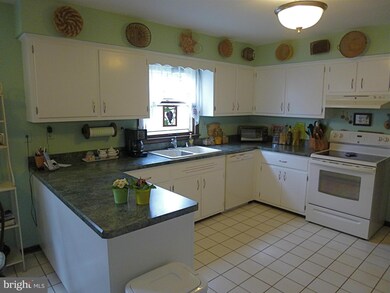 5667 French Ave, Sykesville, MD 21784 - photo 3