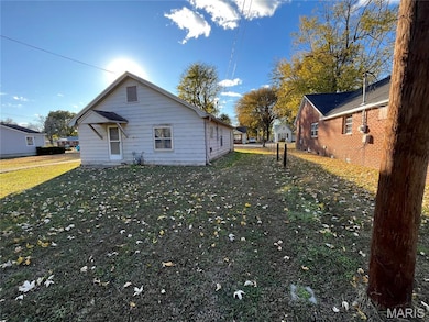 939 Grand Ave, Caruthersville, MO 63830 - photo 4