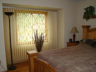 1625 Valley View Dr, Logan, OH 43138 - photo 4