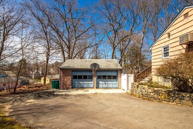 24 Graybriar Ln, Lynn, MA 01902 - photo 5