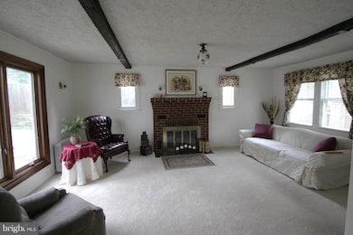 9226 Fowler Ln, Lanham, MD 20706 - photo 6