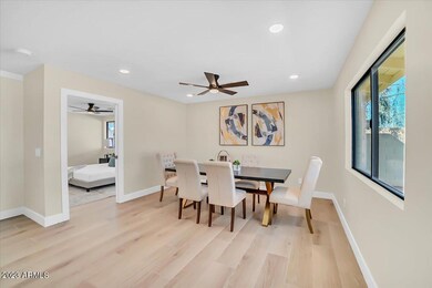07-8608 E Palm Ln-7