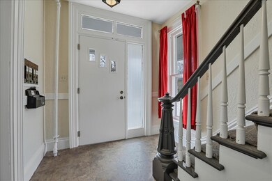 212 W High St, Urbana, IL 61801 - photo 4