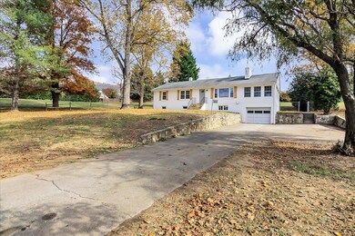 03-2462 Mountain View Rd_03