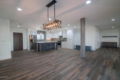 Kitchen.Dining
