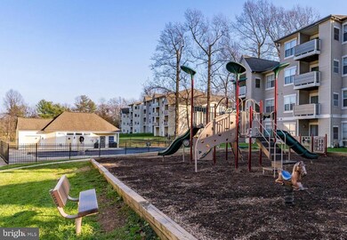 3936 Chesterwood Dr, Silver Spring, MD 20906 - photo 2